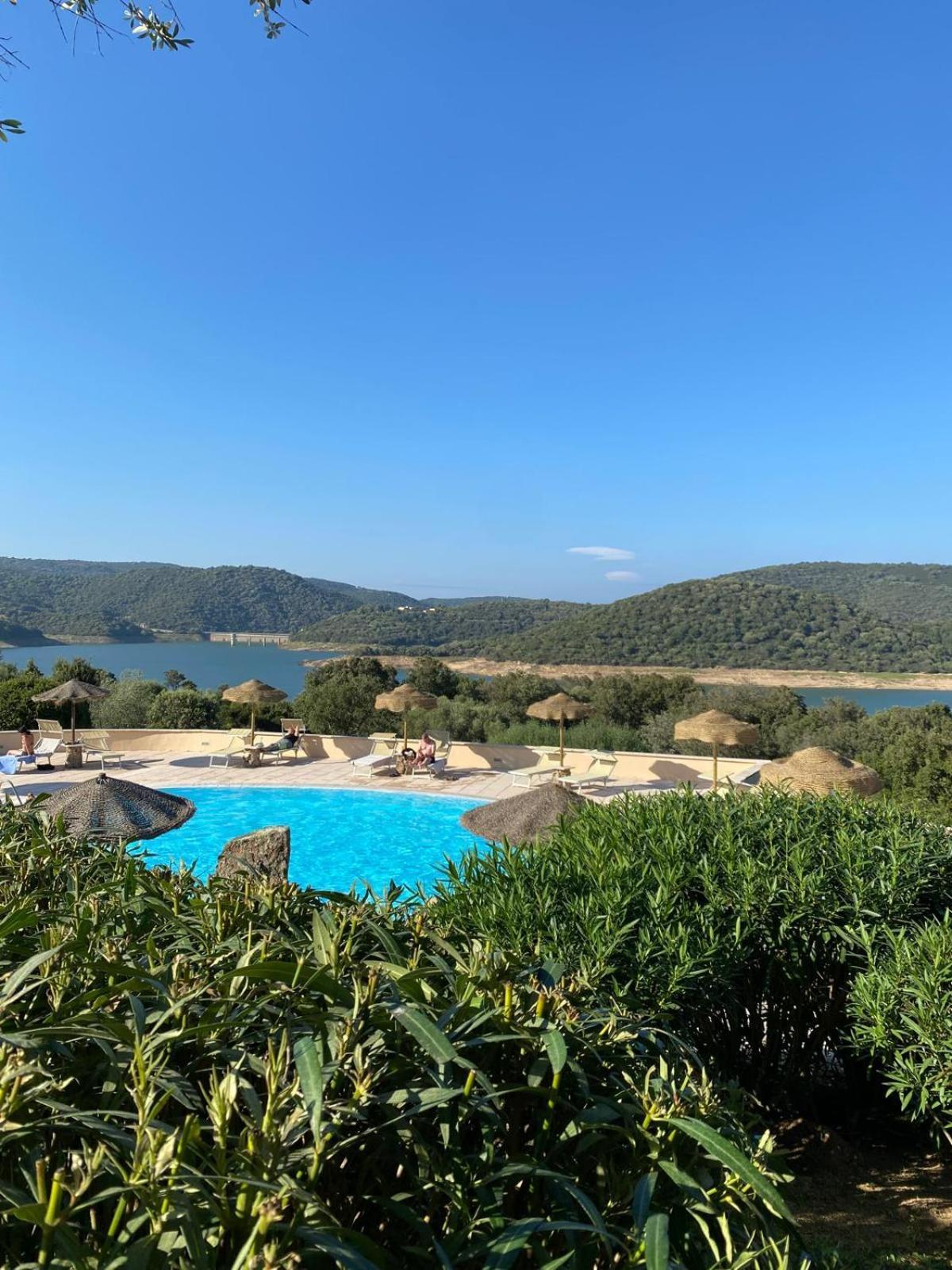 Hotel Valkarana Country Relais (Adults Only) Сант'Антонио-ди-Галлура Экстерьер фото